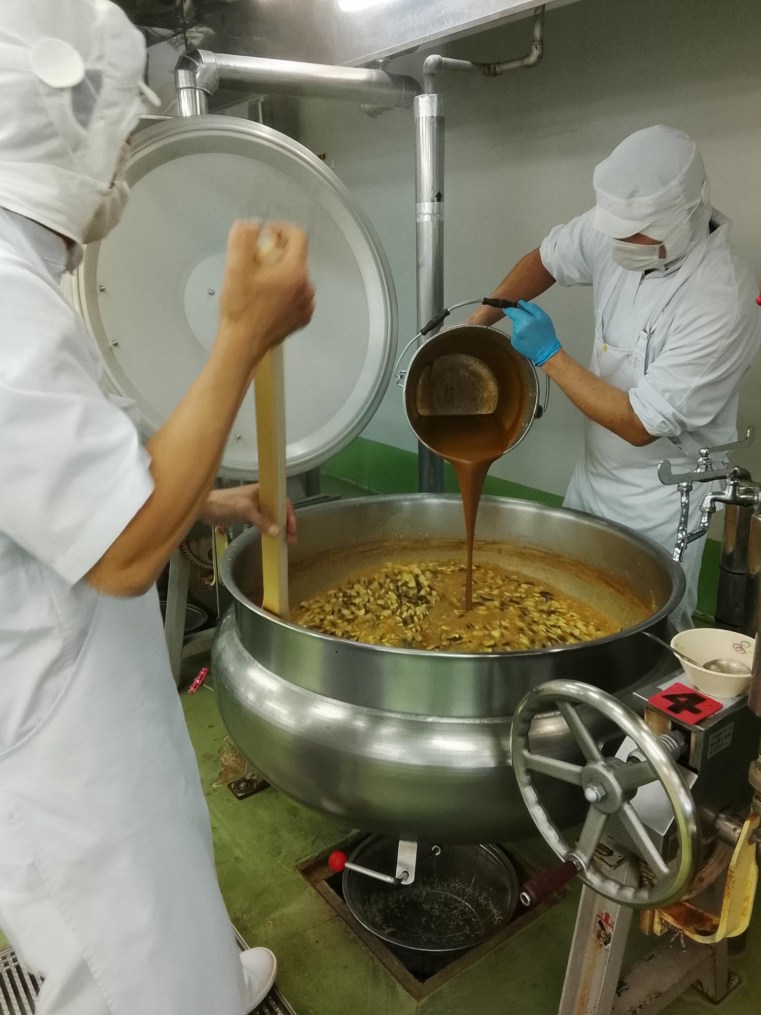 カレーの鍋