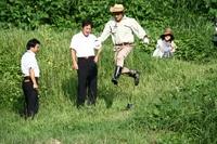 カメラを飛び越えての撮影です