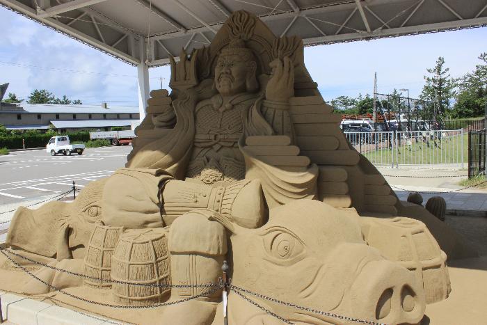 完成した大型砂像