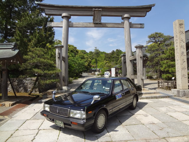 羽咋市の観光スポットを巡るタクシーの写真