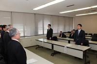決意を述べる菊井涼太さん（右）と米田佳祐さん（左）