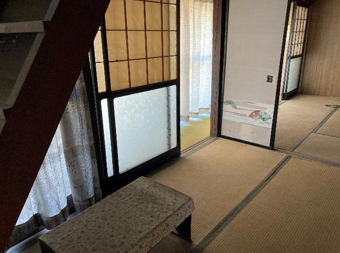 townhouse 住所： 〒 925-0012 千路町