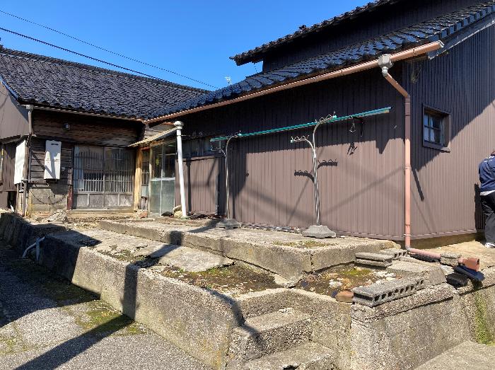 townhouse 住所： 〒 925-0012 千路町