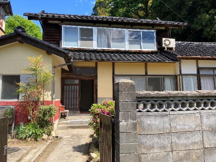 detached 住所： 〒 925-0012 千路町