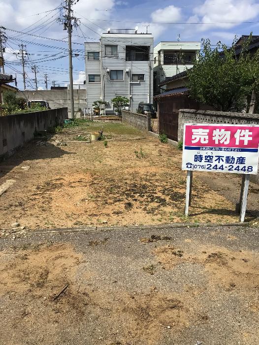  住所： 〒 925-0027 的場町