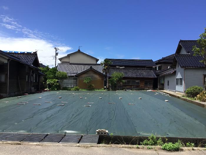  住所： 〒 925-0617 円井町