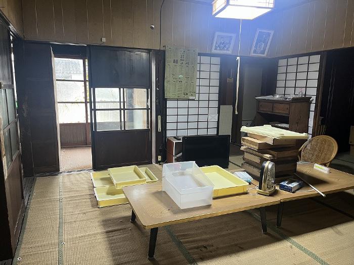 居間