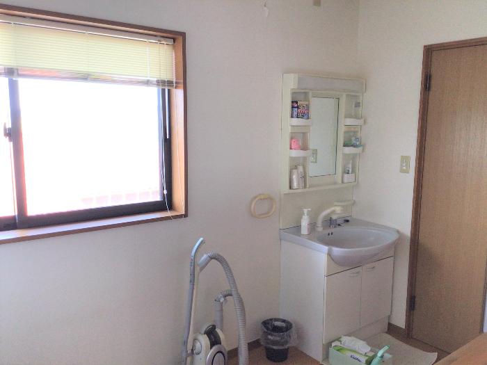 detached 住所： 〒 925-0074 酒井町