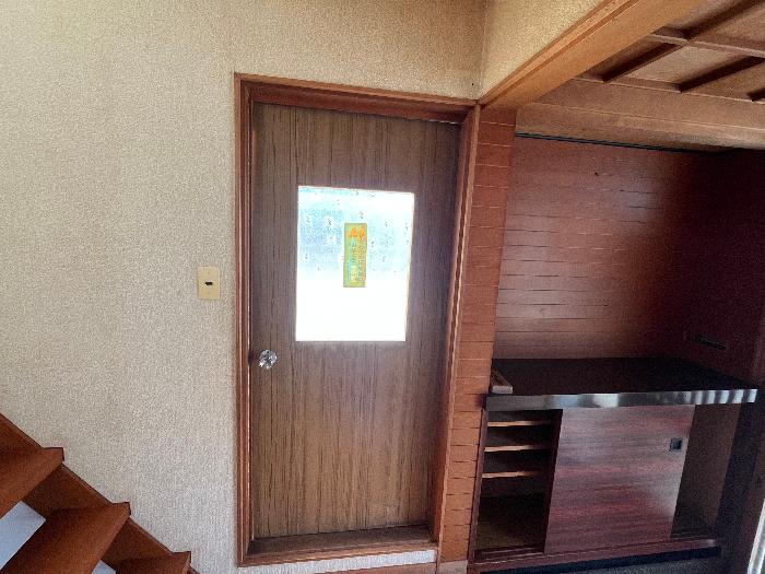 工場（解体済み）へ通じていたドア