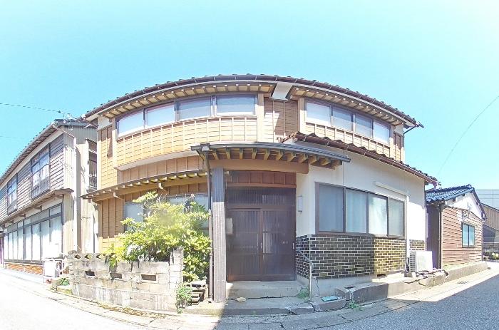 detached 住所： 〒 925-0035 本町