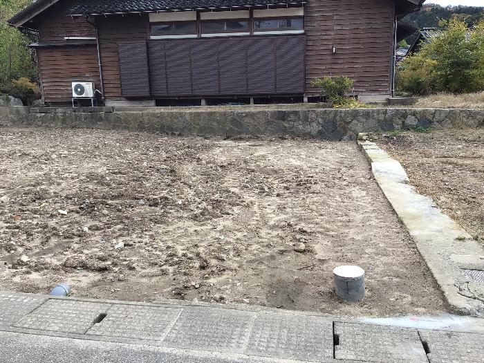  住所： 〒 925-0074 酒井町