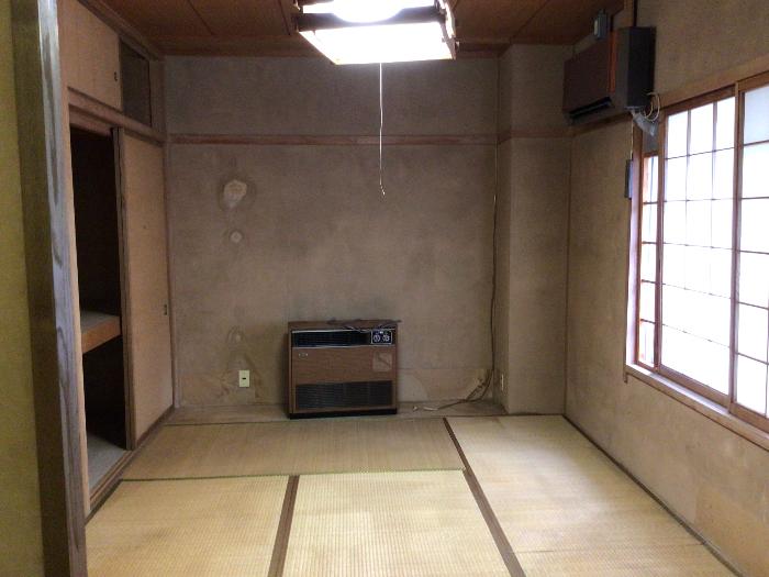 detached 住所： 〒 925-0033 川原町