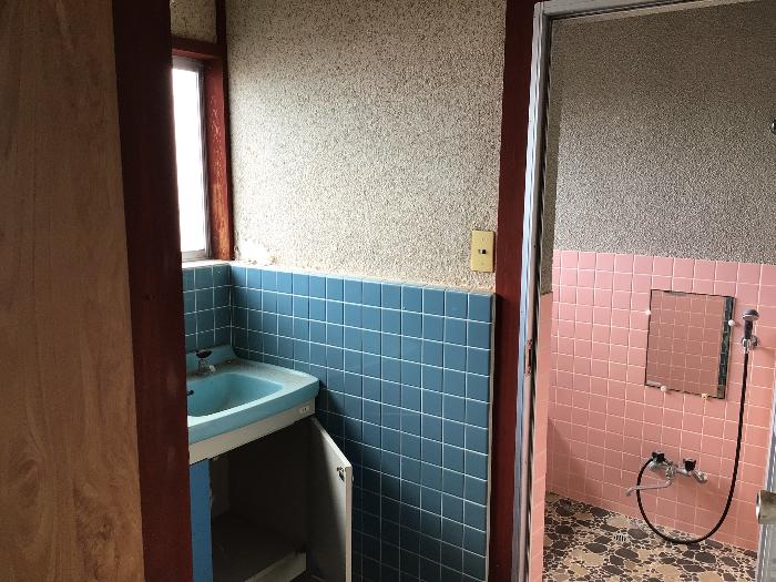 detached 住所： 〒 925-0028 次場町